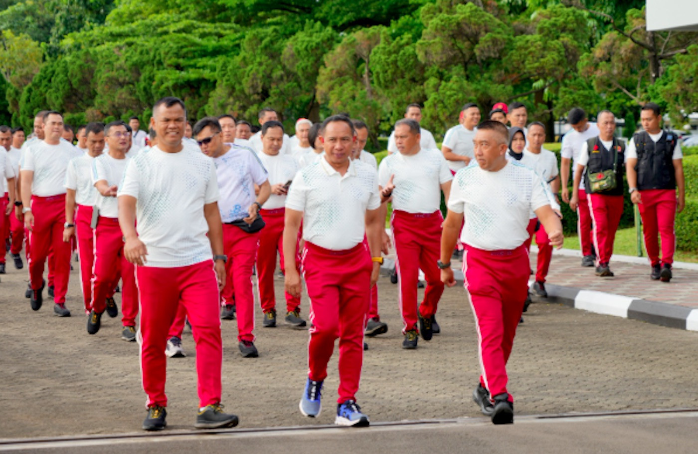 Panglima TNI Pimpin Olahraga Bersama di Mabes TNI Cilangkap, Tekankan Hidup Sehat