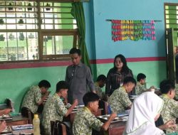 Gibran Rakabuming Tinjau Program Makan Bergizi Gratis di SMPN 9 Salatiga