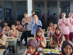 SMP Kemala Bhayangkari Karanganyar: Sekolah Ber-AC & Dapat Bantuan IFP dari Presiden Prabowo