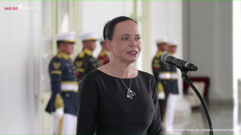 Dubes Polandia Barbara Szymanowska Serahkan Surat Kepercayaan ke Prabowo, Buka Pidato Pakai Bahasa Indonesia