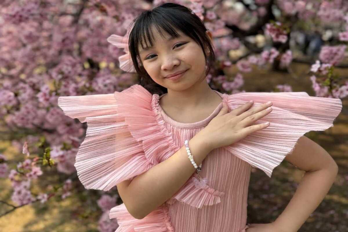 Etenia Croft Rilis Video Musik Aku Bahagia, Syuting di Jepang Saat Musim Sakura