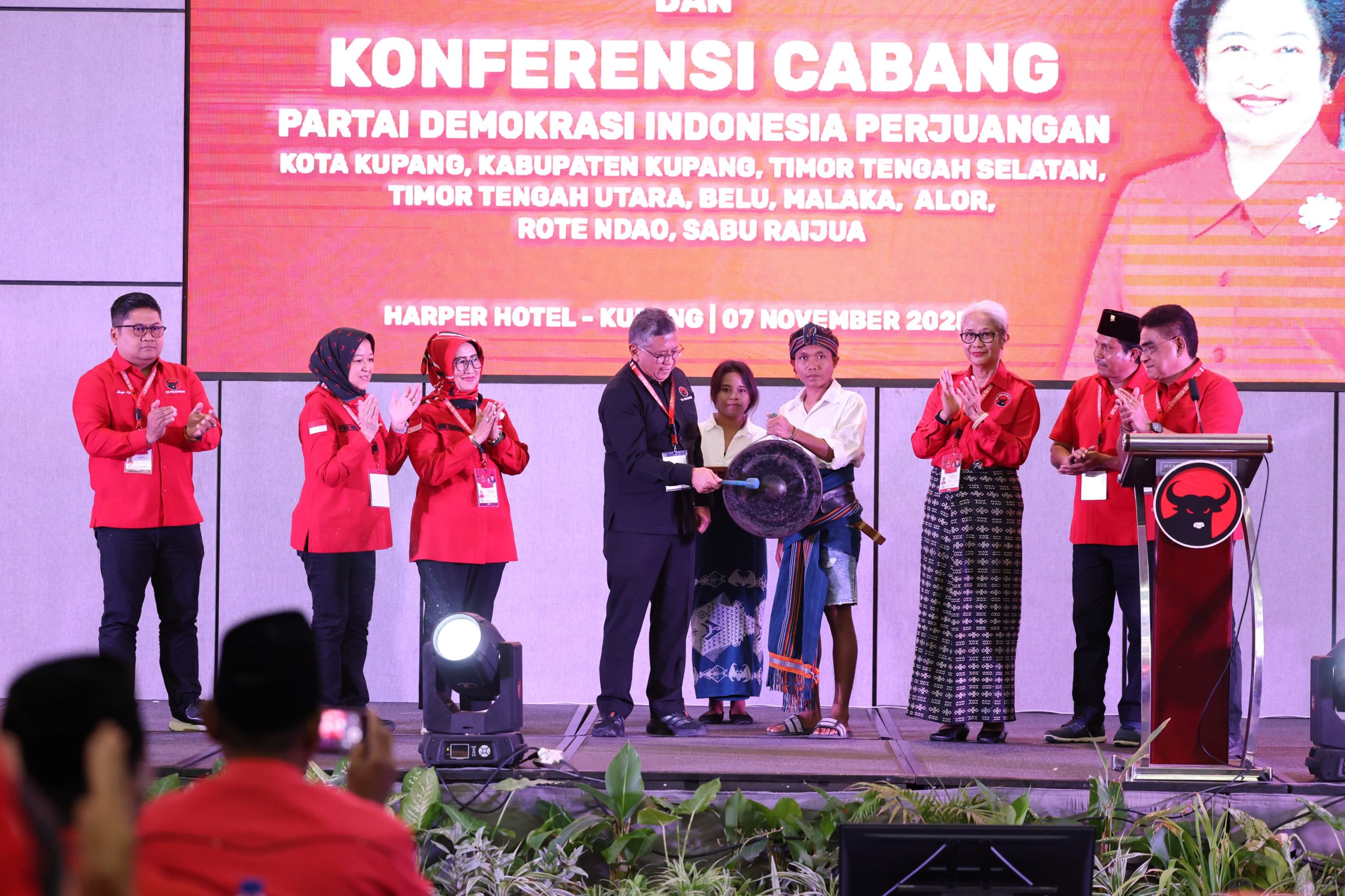 PDI Perjuangan Gelorakan Spirit Bung Karno di Ende untuk Hadapi Politik Uang dan Intimidasi