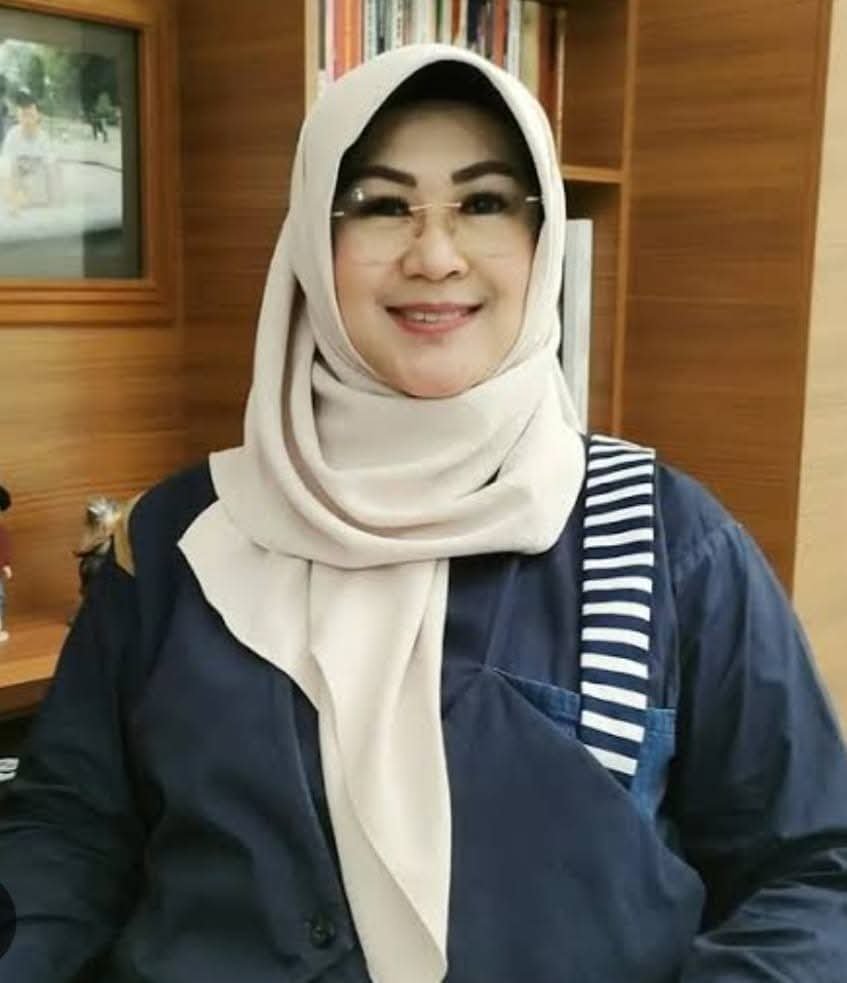 dr. Tifauzia Tyassuma Siap Lahir Batin Jadi Tersangka Kasus Ijazah Palsu Jokowi