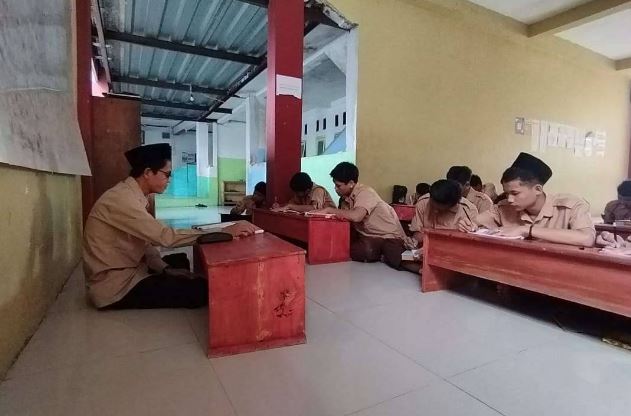 Kehidupan Santri di Pondok Pesantren: Pola Harian, Kedisiplinan & Pembentukan Karakter