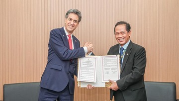 Kerja Sama Indonesia-Inggris di COP30: Perkuat Tata Kelola Karbon & Pembangunan Rendah Karbon