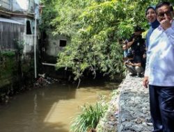 NHM Peduli Salurkan Bantuan Kaki Palsu & Kursi Roda untuk Disabilitas Maluku Utara