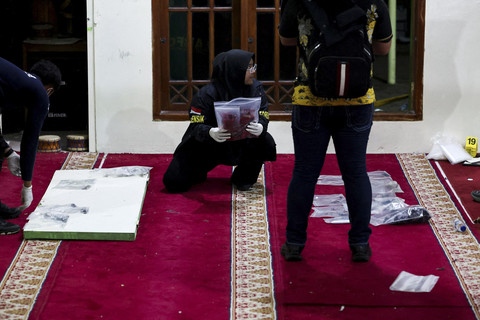 Ledakan Masjid SMAN 72 Kelapa Gading: Polisi Geledah Rumah Siswa, 54 Korban Luka