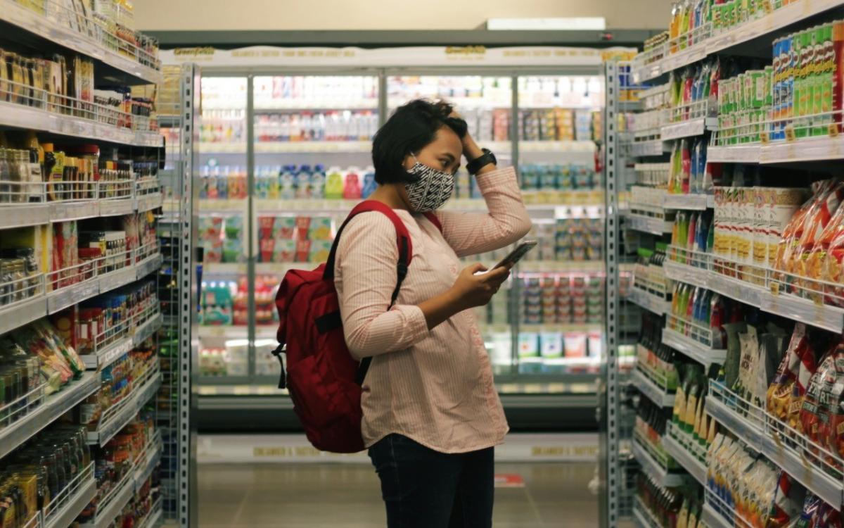 Prospek & Rekomendasi Saham Ritel 2025: Analisis MIDI dan ERAA di Tengah Daya Beli Melemah