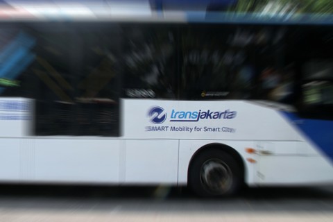 Hujan Deras Jakarta: Daftar Lengkap Rute Transjakarta & Mikrotrans yang Dialihkan Hari Ini