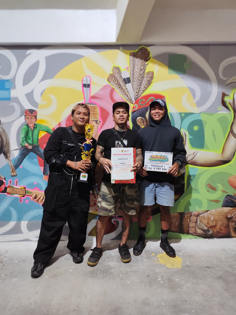 Seniman Kalbar & Kalteng Juara 1 Lomba Mural Taman Budaya 2025, Raih Hadiah Rp 8 Juta