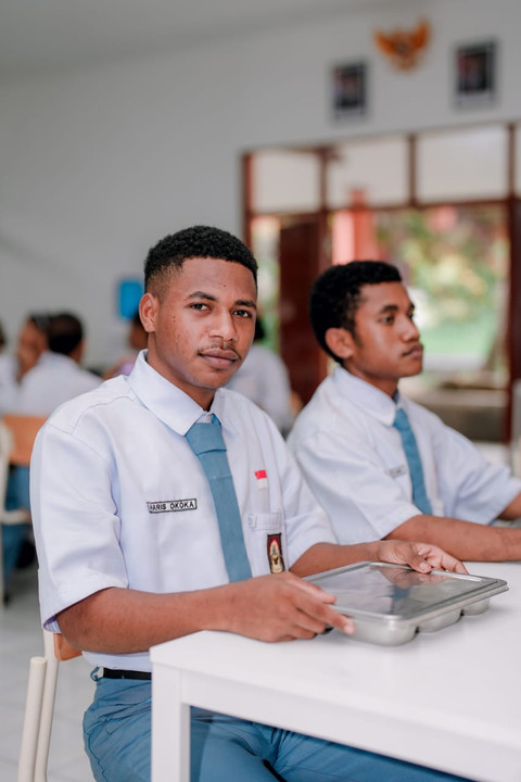 Kisah Haris Okoka: Dari Jalanan Papua Jadi Ketua Kelas Berkat Sekolah Rakyat