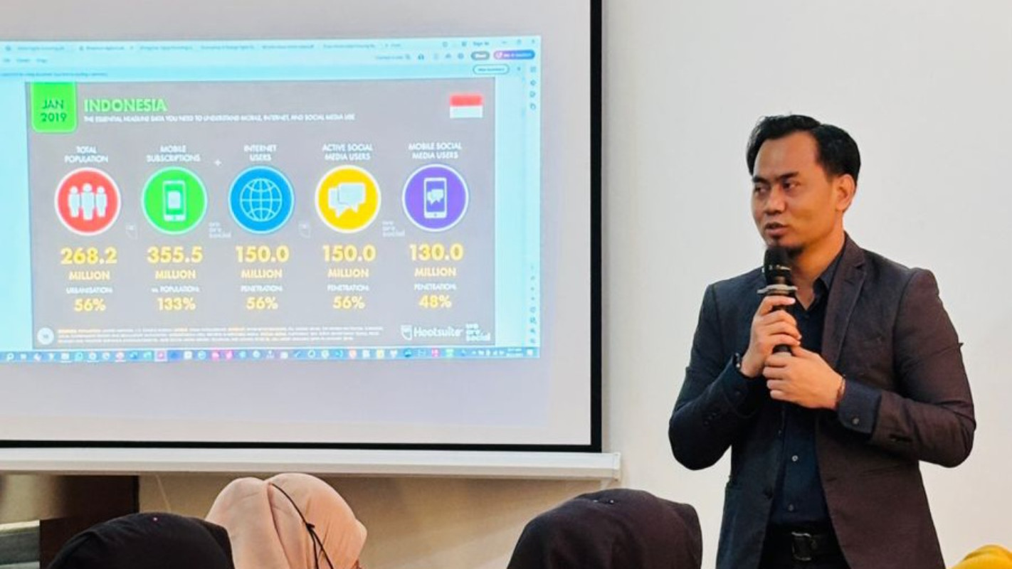 Gelar Pahlawan untuk Soeharto: Analisis & Seruan Rekonsiliasi Menurut Akademisi