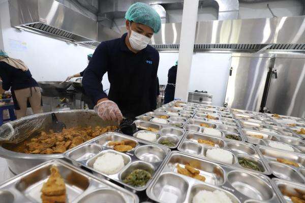 Survei: 55,7% Publik Puas dengan Program Makan Bergizi Gratis Prabowo, Ini Kata Responden