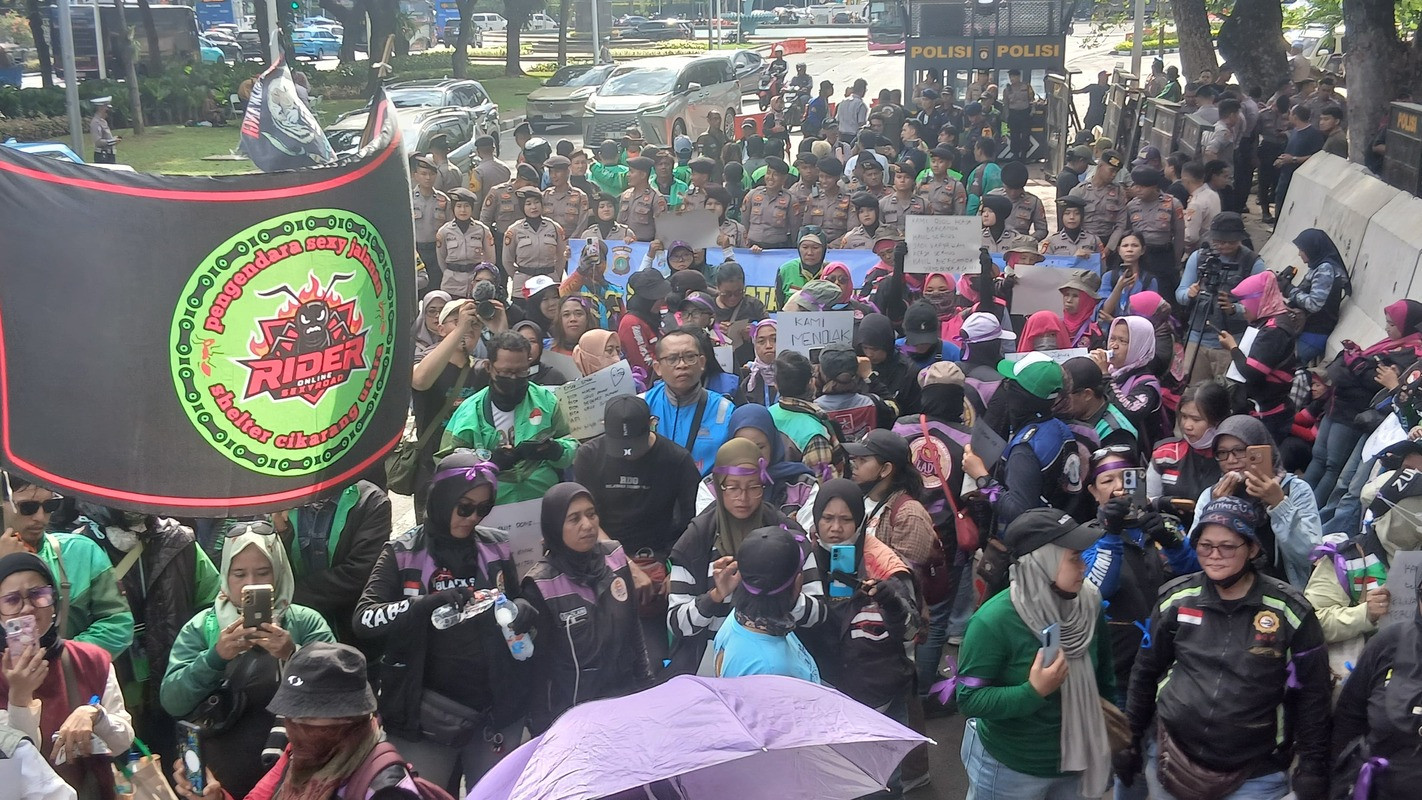 Aksi Damai Ojol di Monas: 4 Tuntutan Tolak Komisi 10% & Status Karyawan