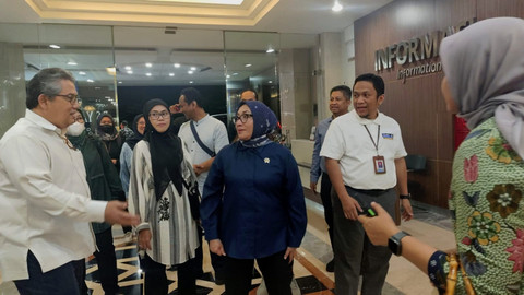 Menteri PPPA Kunjungi Korban Ledakan SMA 72 di RS Yarsi, Kondisi Mulai Membaik