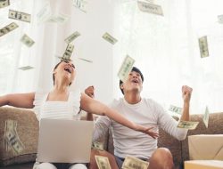 5 Cara Mengelola Keuangan Setelah Menikah: Tips Rekening & Anggaran