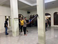 Ledakan SMA 72 Jakarta: Polisi dan Warga Perbaiki Masjid yang Rusak