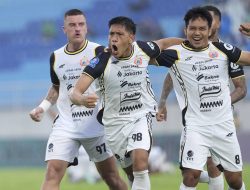 Hasil Persija Jakarta vs Arema FC 2-1: Eksel Runtukahu Cetak 2 Gol, The Jak Mania Merinding