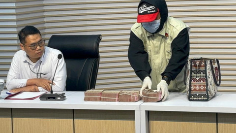 Bupati Ponorogo Sugiri Sancoko Ditahan KPK Terkait Suap Rp 900 Juta