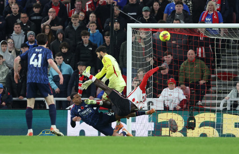 Hasil Arsenal 2-2 Sunderland: Brobbey Selamatkan 1 Poin di Injury Time