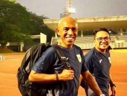 Simon Tahamata Soroti Mental Pemain Muda Indonesia: Teknis Bagus, Tapi Tantangan Utama di Sini