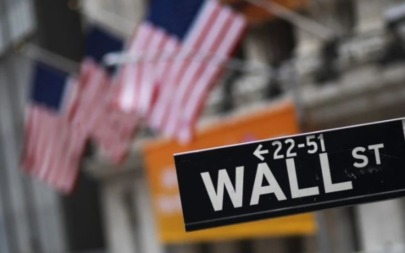 Wall Street Terancam Shutdown AS & Gelembung AI: S&P 500 Anjlok