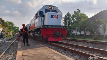 Jadwal & Cara Pesan Tiket Kereta Api Libur Nataru 2025/2026: H-45 Mulai 10 November
