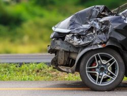 Mobil Tabrak Tenda Acara Maulid Nabi di Kembangan, 2 Orang Terluka: Kronologi Lengkap