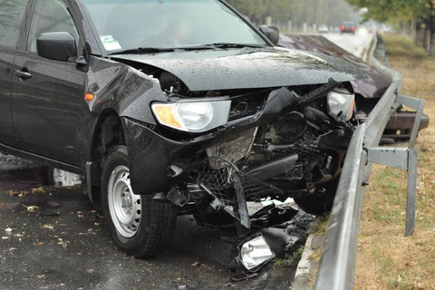 Kecelakaan Beruntun 3 Mobil di Tol Jakarta-Tangerang KM 11.300, Lalu Lintas Padat!