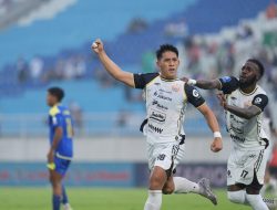 Eksel Runtukahu Ungkap Rahasia Dua Golnya: Belajar dari Teknik Legendaris Bambang Pamungkas