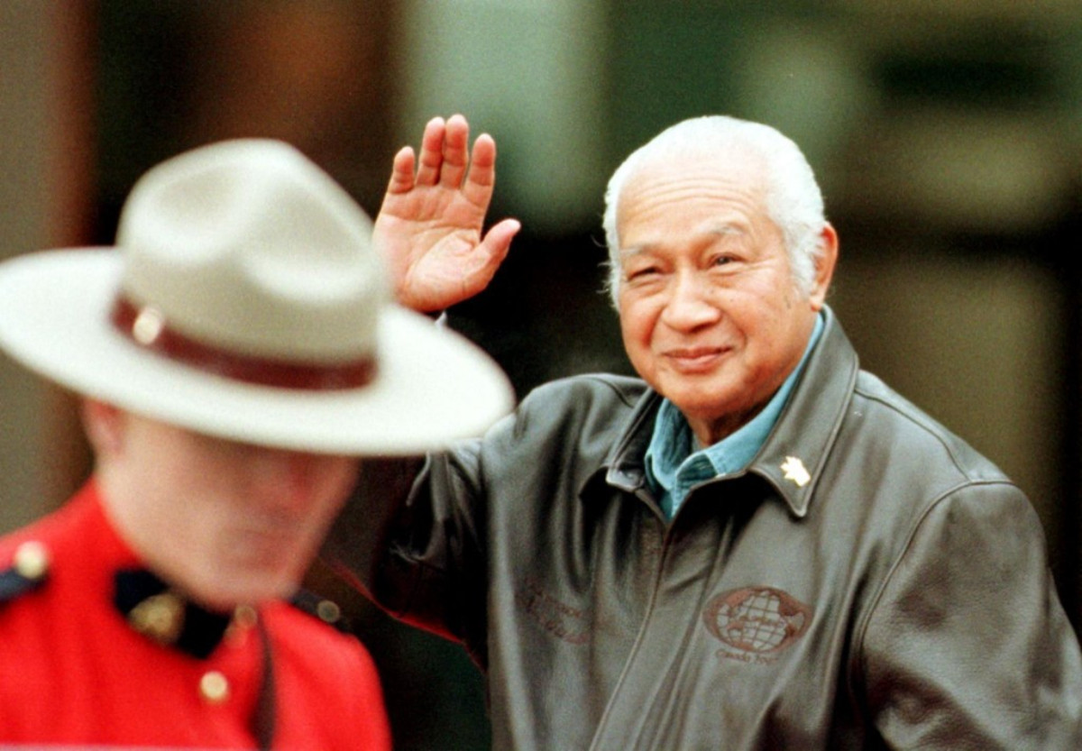 Gelar Pahlawan Nasional Soeharto: Rekonsiliasi atau Polemik?