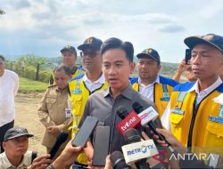 Gibran Buka Suara Soal Usulan Soeharto & Gus Dur Jadi Pahlawan Nasional