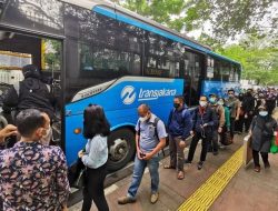 Kartu Layanan Gratis Transjakarta: Syarat & Cara Daftar Gaji Maksimal Rp 6,2 Juta