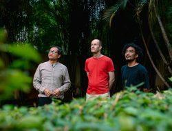 Theory of Nothing Rilis Single Pahlawan: Lirik Kritis & Makna Kepahlawanan Era Modern