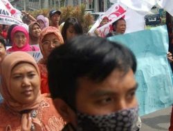 Relawan Kesehatan Tuntut Pencabutan Perpres 82/2018, Sebut Ancam Nyawa Rakyat Miskin