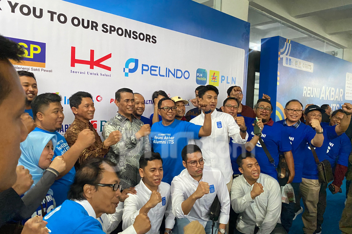 Kementan Gandeng ITS Produksi Traktor Lahan Gambut untuk Percepat Mekanisasi Pertanian