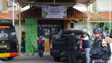 Terduga Pelaku Ledakan Masjid SMAN 72 Jakarta Dipindahkan ke RS Polri