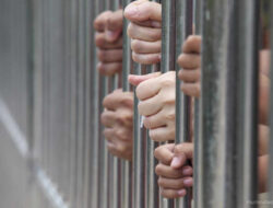 Kerusuhan Penjara Ekuador Tewaskan 4 Orang: Ledakan dan Tembakan Guncang Machala