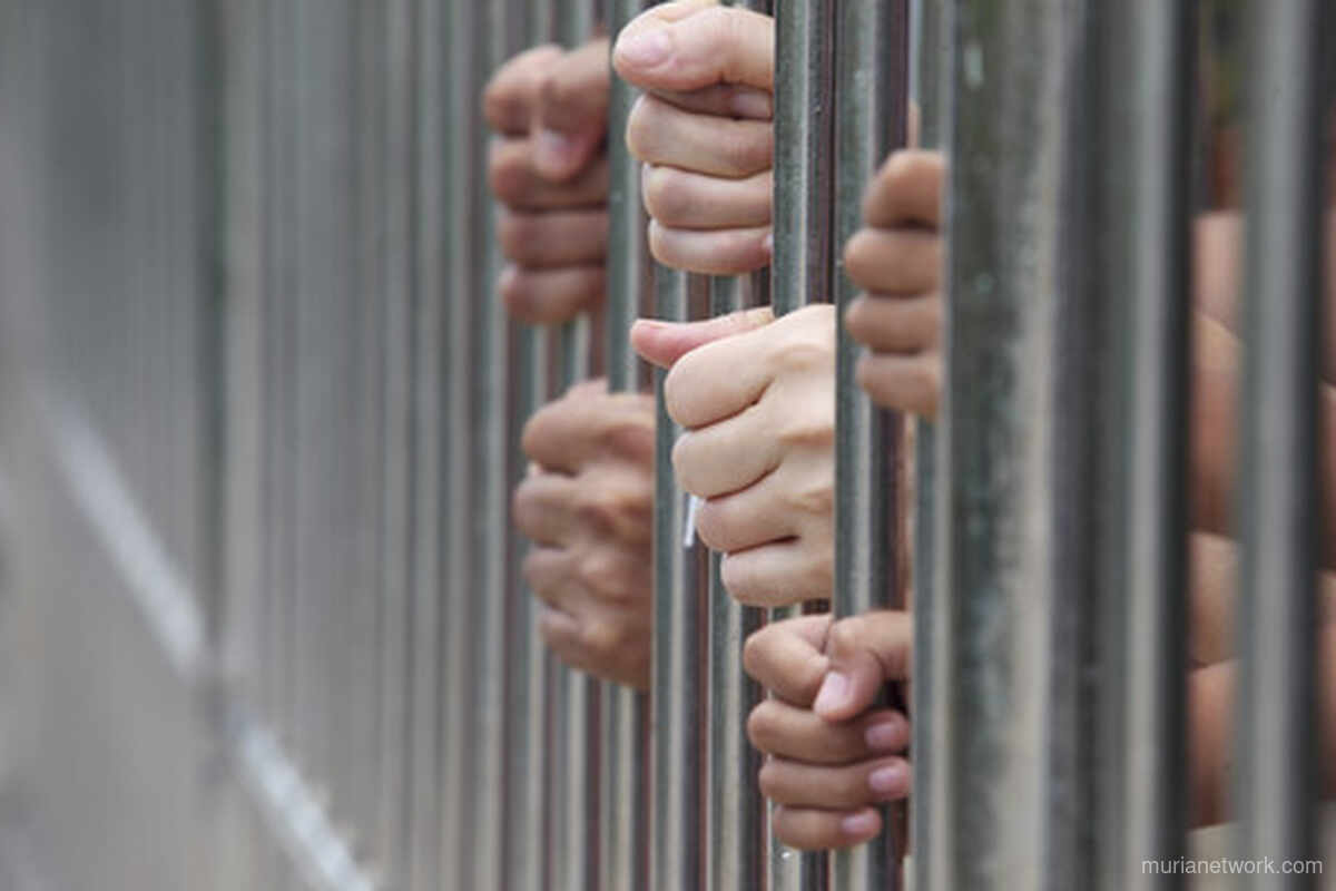 Kerusuhan Penjara Ekuador Tewaskan 4 Orang: Ledakan dan Tembakan Guncang Machala