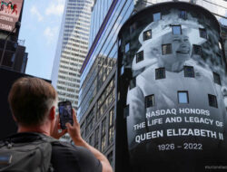 Pasar Saham AS Berakhir Campur: Nasdaq Turun, S&P 500 dan Dow Naik Tipis