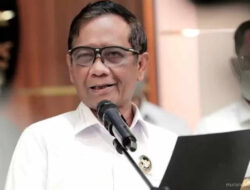 Mahfud MD Bantah Tegas Klaim Ijazah Jokowi Asli: Itu Berita Bohong!