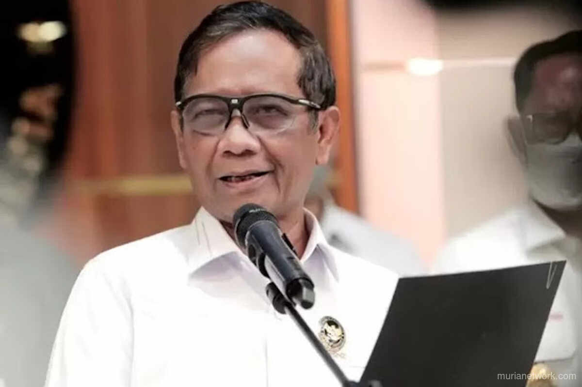 Mahfud MD Bantah Tegas Klaim Ijazah Jokowi Asli: Itu Berita Bohong!