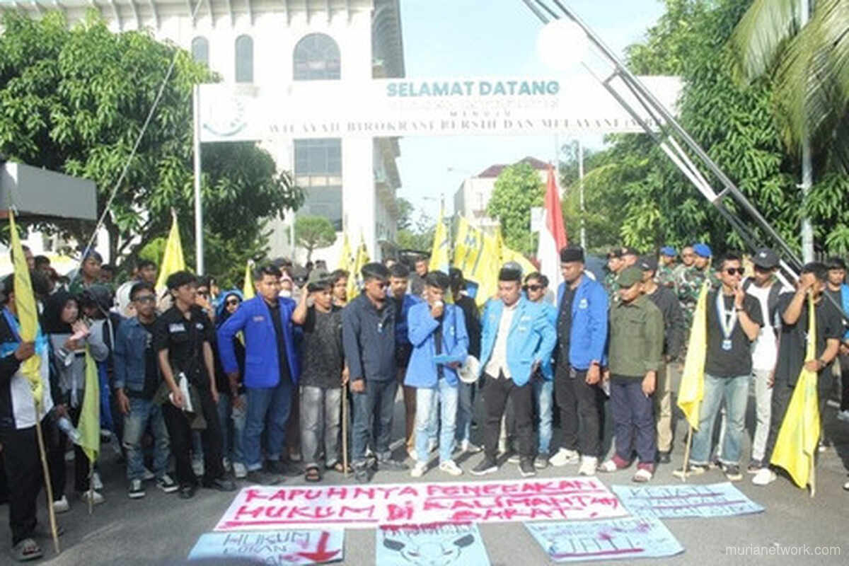 Rangkuman Berita Kalbar: Demo Korupsi, Narkoba 21 Gram, hingga Penyelewengan Solar
