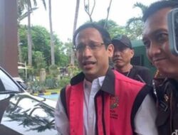 Nadiem Makarim Ditahan sebagai Tersangka Korupsi Chromebook, Tiba di Kejaksaan Pakai Baju Tahanan