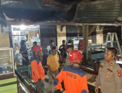 Angin Puting Beliung Terjang Terminal Sidomulyo Melawi, 7 Kios Rusak Parah