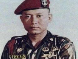 Daftar 10 Pahlawan Nasional 2025: Sarwo Edhie Wibowo hingga Gus Dur