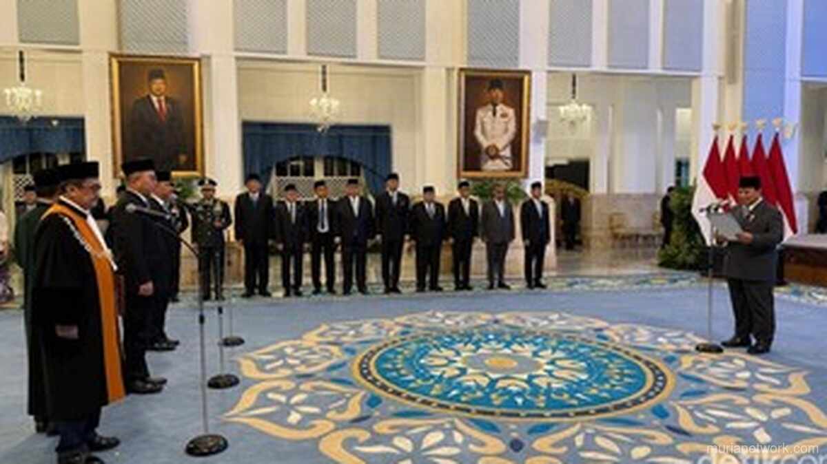 Pelantikan Dwiarso Budi Santiarto sebagai Wakil Ketua MA Non Yudisial oleh Presiden Prabowo