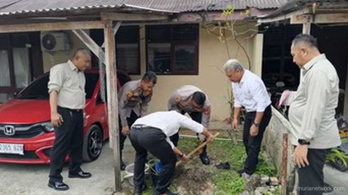Polres Kampar Hijaukan Asrama dengan 35 Bibit Mangga: Wujudkan Green Policing