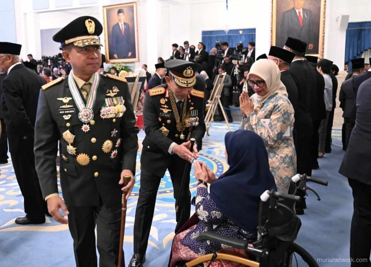 Daftar 10 Penerima Gelar Pahlawan Nasional 2025 dari Presiden Prabowo, Termasuk Gus Dur dan Soeharto