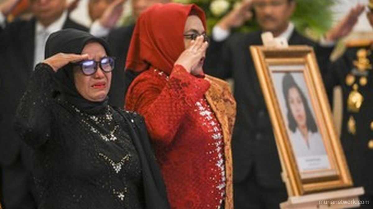 Marsinah Ditetapkan Jadi Pahlawan Nasional: Sejarah Kelam, Perjuangan Buruh, dan Momen Haru Keluarga di Istana